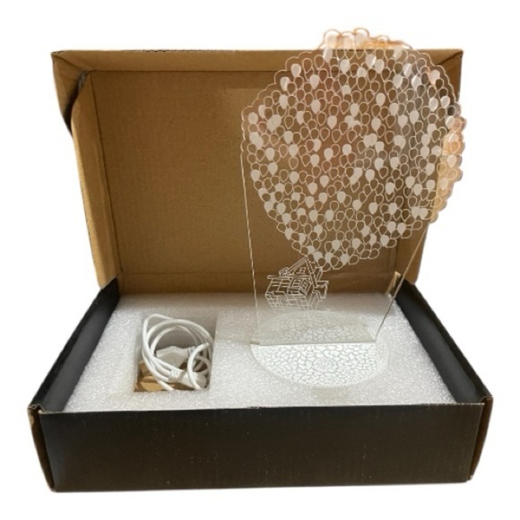 Whimsical Balloon House LED Party Light - Picture 2 of 4